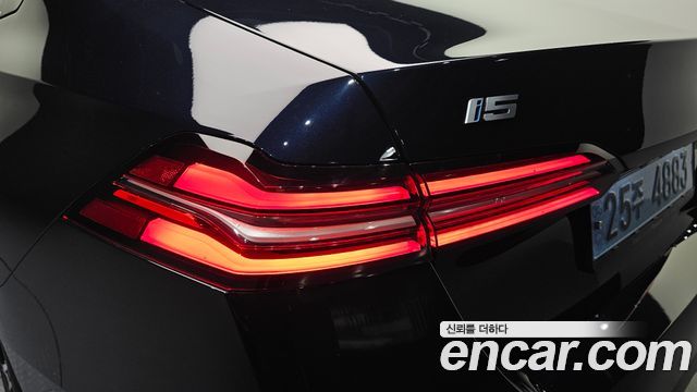 BMW i5 (G60) eDrive 40 M Sport 2024 — фото 23