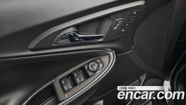 Chevrolet Malibu 1.5 Turbo LT Deluxe 2017 — фото 17