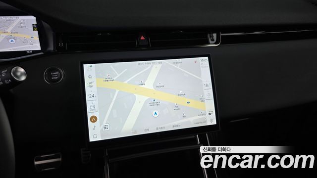 Land Rover Range Rover Evoque (II) P250 Dynamic SE 2025 — фото 17
