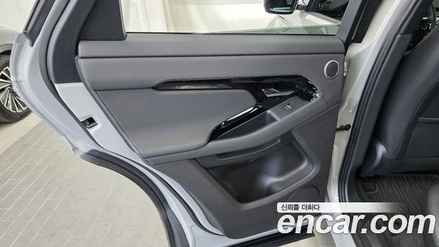 Land Rover Range Rover Evoque (II) P250 Dynamic SE 2025 — фото 31