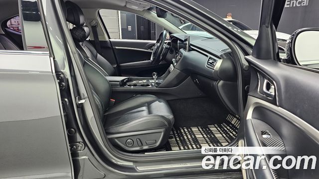 Genesis G70 2.0T AWD Advanced 2018 — фото 11