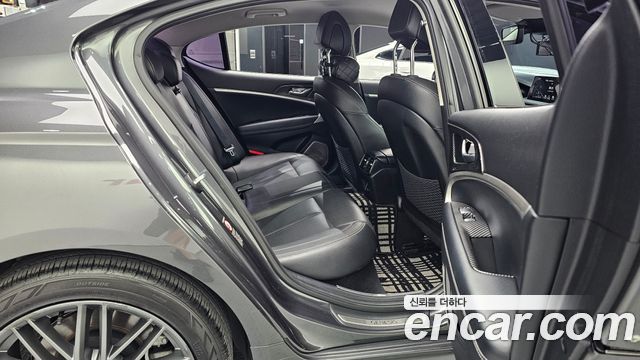 Genesis G70 2.0T AWD Advanced 2018 — фото 12