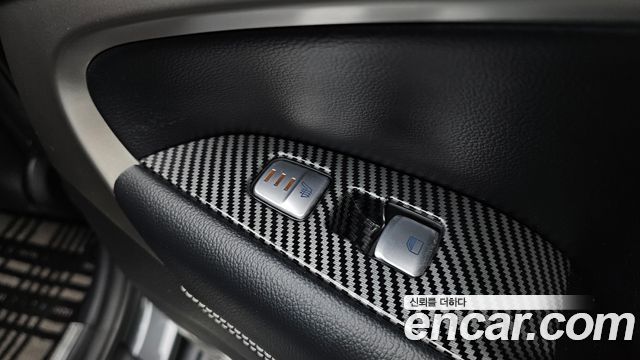 Genesis G70 2.0T AWD Advanced 2018 — фото 19