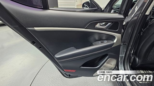 Genesis G70 2.0T AWD Advanced 2018 — фото 25
