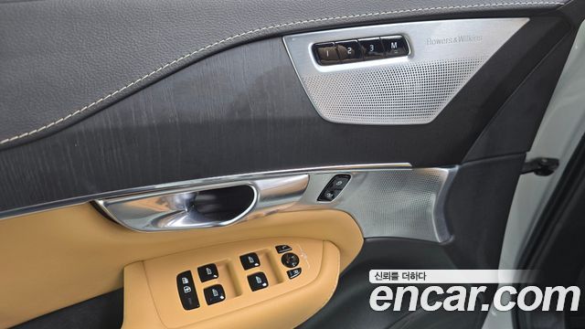 Volvo XC90 (II) T8 Inscription Hybird 2021 — фото 20