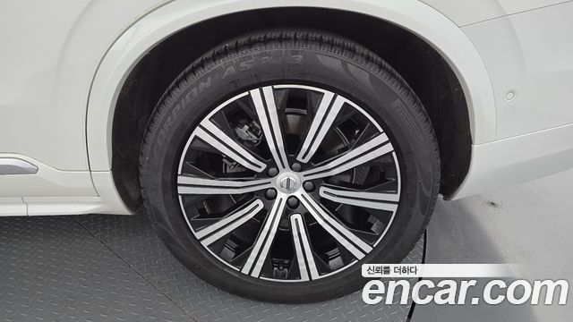 Volvo XC90 (II) T8 Inscription Hybird 2021 — фото 21