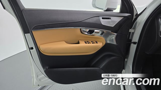 Volvo XC90 (II) T8 Inscription Hybird 2021 — фото 24