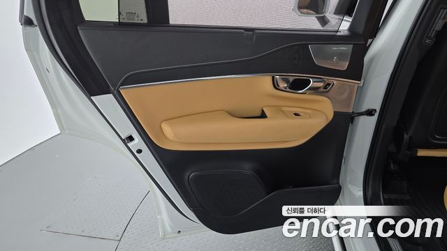 Volvo XC90 (II) T8 Inscription Hybird 2021 — фото 25