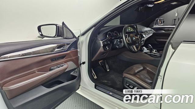 BMW 6 Series GT (G32) 640i xDrive M Sport 2018 — фото 10