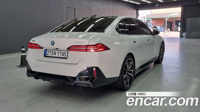 BMW 5 Series (G60) 530i xDrive M Sport 2025 — фото 3