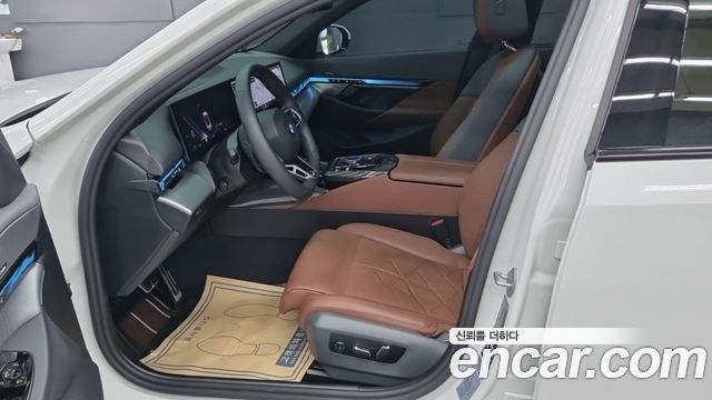 BMW 5 Series (G60) 530i xDrive M Sport 2025 — фото 10