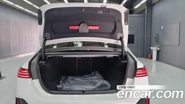 BMW 5 Series (G60) 530i xDrive M Sport 2025 — фото 18