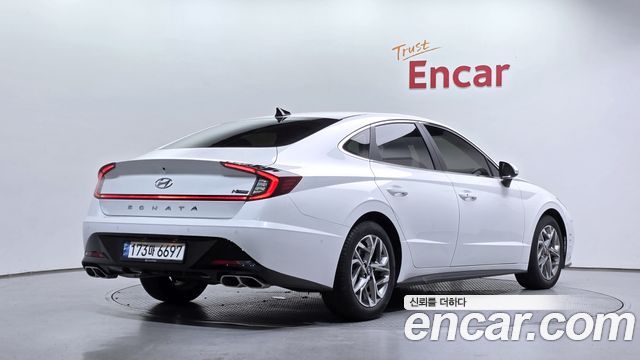 Hyundai Sonata (DN8) 2.0 Premium Family 2021 — фото 2