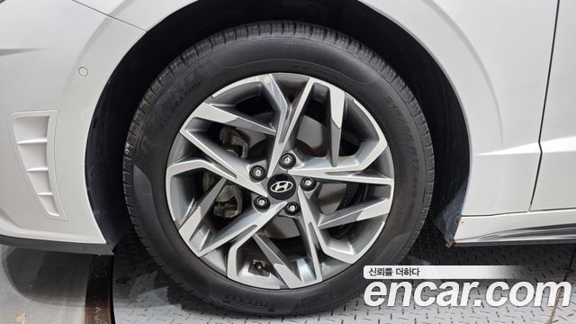 Hyundai Sonata (DN8) 2.0 Premium Family 2021 — фото 5
