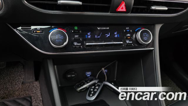 Hyundai Sonata (DN8) 2.0 Premium Family 2021 — фото 16