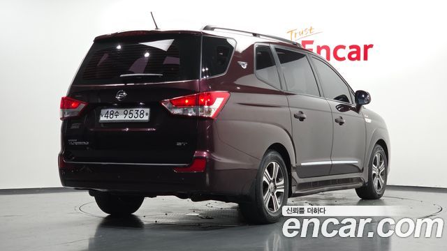 KG Mobility (SsangYong) Korando Turismo 4WD GT 9-seater 2015 — фото 2