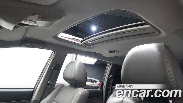 KG Mobility (SsangYong) Korando Turismo 4WD GT 9-seater 2015 — фото 18