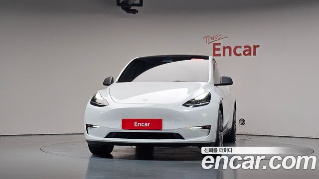 Tesla Model Y Long Range AWD 2022 — фото 3