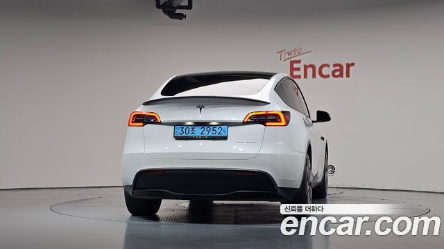 Tesla Model Y Long Range AWD 2022 — фото 4