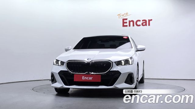 BMW i5 (G60) eDrive 40 M Sport 2025 — фото 3