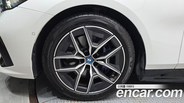BMW i5 (G60) eDrive 40 M Sport 2025 — фото 5