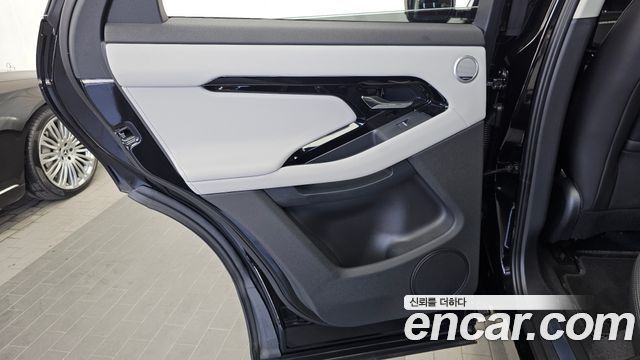 Land Rover Range Rover Evoque (II) P250 Dynamic SE 2025 — фото 31