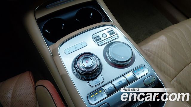 Genesis G90 (RS4) Gasoline 3.5 Turbo AWD 2022 — фото 9