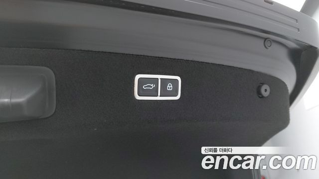 Genesis G90 (RS4) Gasoline 3.5 Turbo AWD 2022 — фото 24