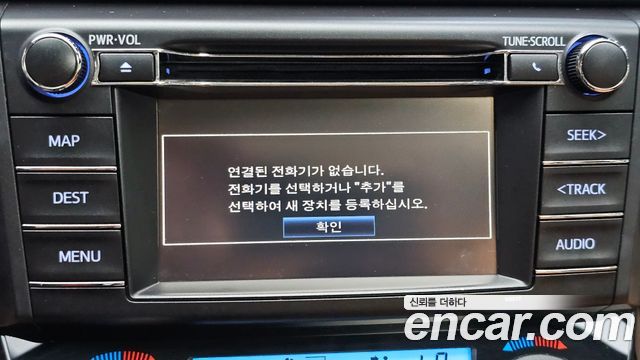 Toyota RAV4 2.5 4WD Hybrid 4th 2017 — фото 15