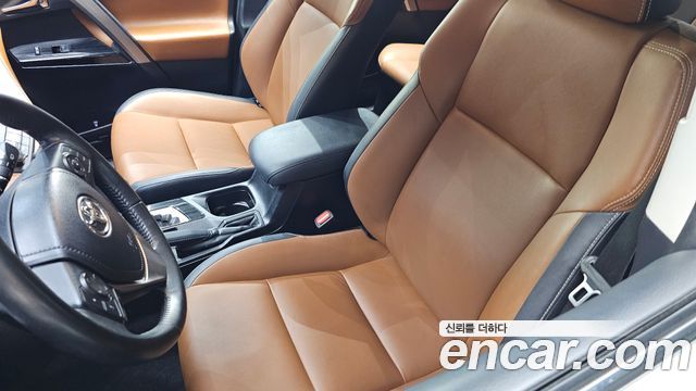 Toyota RAV4 2.5 4WD Hybrid 4th 2017 — фото 29