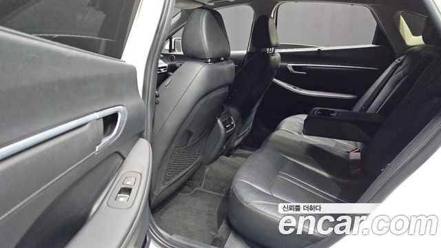 Hyundai Sonata The Edge (DN8) 2.0 Exclusive 2024 — фото 12