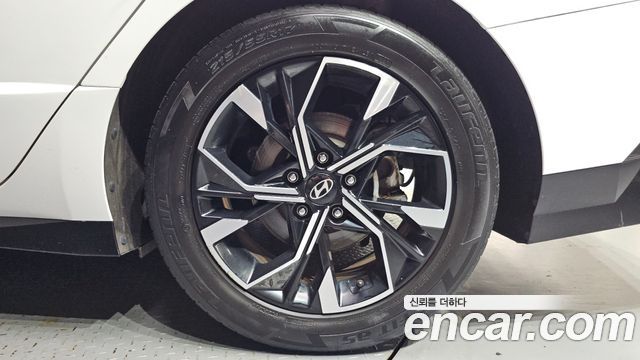 Hyundai Sonata The Edge (DN8) 2.0 Exclusive 2024 — фото 21