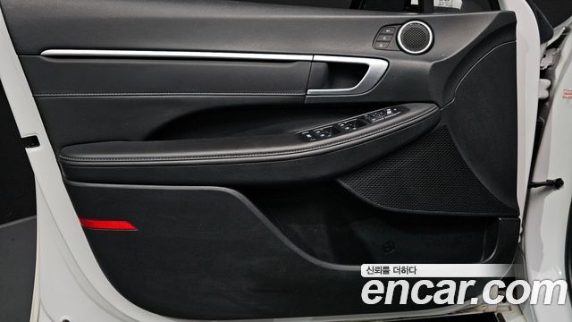 Hyundai Sonata The Edge (DN8) 2.0 Exclusive 2024 — фото 24