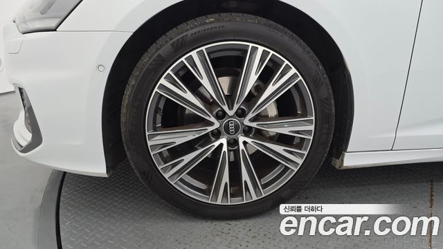 Audi A6 (C8) 40 TDI Quattro Premium 2023 — фото 5