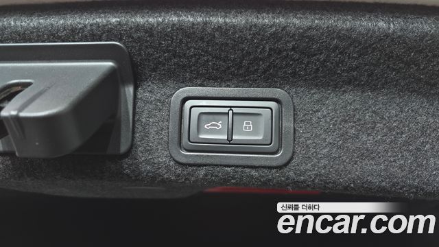 Audi A6 (C8) 40 TDI Quattro Premium 2023 — фото 17