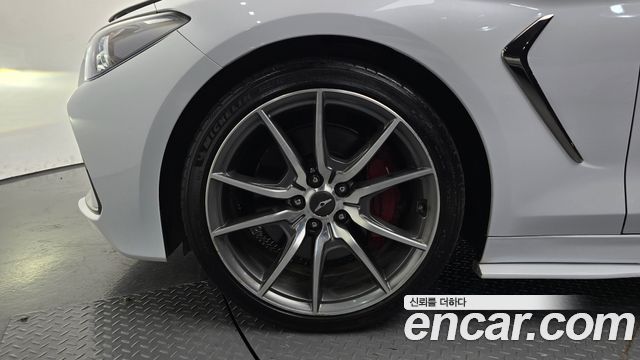 Genesis G70 2.0T Sport Package 2019 — фото 5