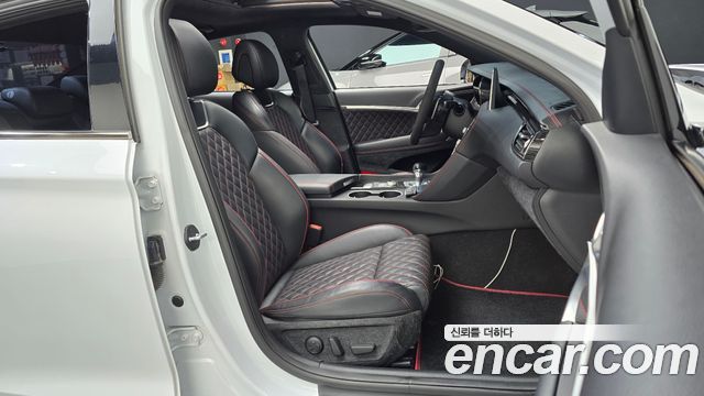 Genesis G70 2.0T Sport Package 2019 — фото 11