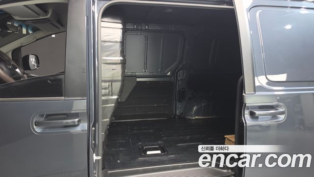 Hyundai Staria Cargo 3-Seater Modern 2025 — фото 11