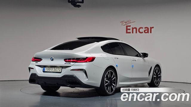 BMW 8 Series (G15) M850i xDrive Gran Coupe 2023 — фото 2
