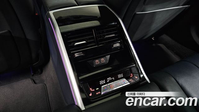 BMW 8 Series (G15) M850i xDrive Gran Coupe 2023 — фото 19
