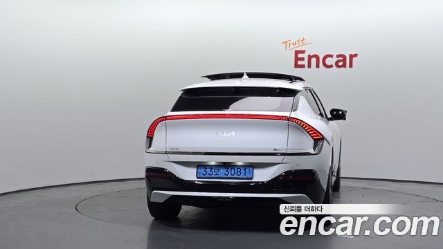 Kia EV6 Long Range GT Line 2022 — фото 4
