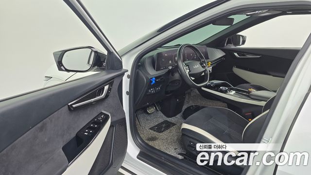 Kia EV6 Long Range GT Line 2022 — фото 10