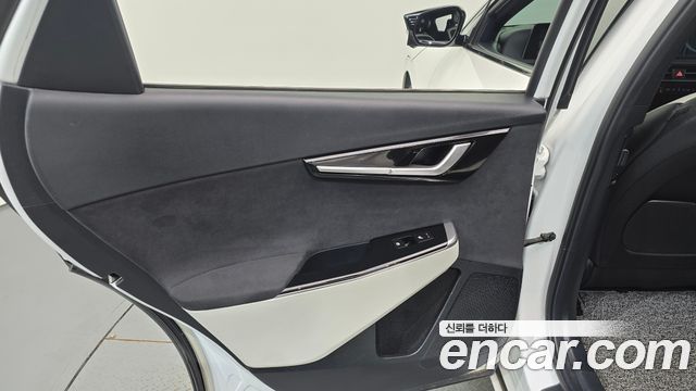 Kia EV6 Long Range GT Line 2022 — фото 25