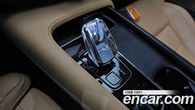 Volvo S90 B6 AWD Ultimate Bright 2023 — фото 9