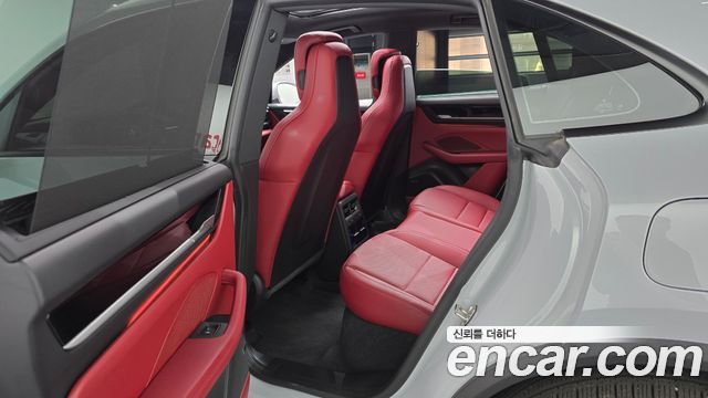 Porsche Macan EV Base 2025 — фото 11