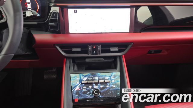 Porsche Macan EV Base 2025 — фото 12