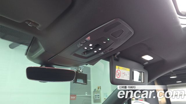 Porsche Macan EV Base 2025 — фото 16