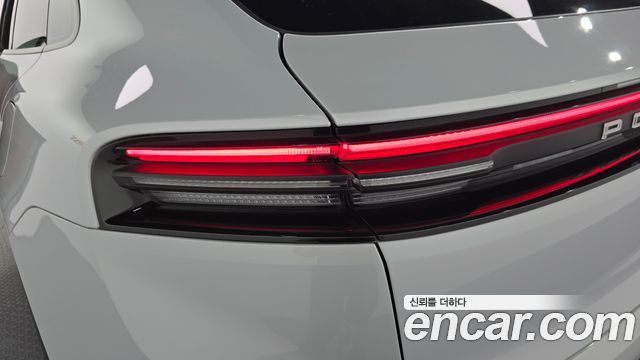 Porsche Macan EV Base 2025 — фото 23
