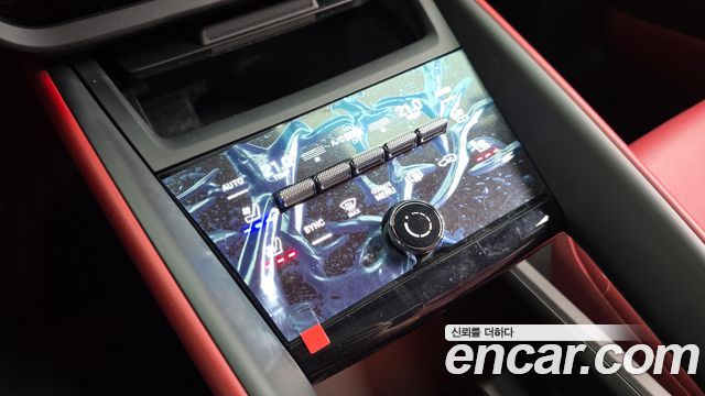 Porsche Macan EV Base 2025 — фото 29