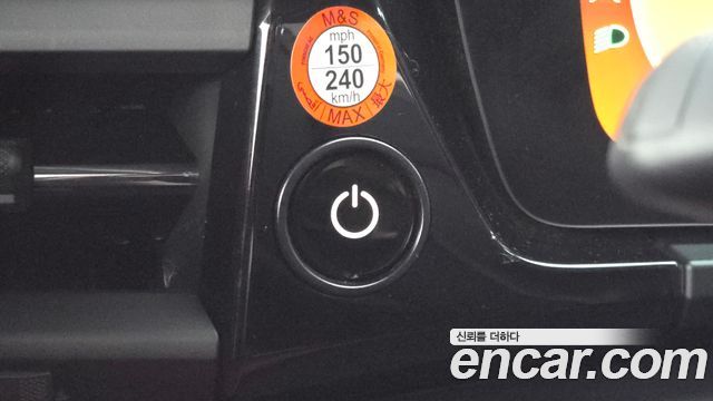 Porsche Macan EV Base 2025 — фото 30